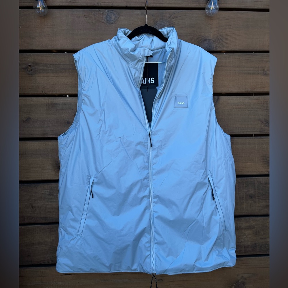 NWT RAINS ‘Fuse’ vest, Lightweight warm and waterproof, SKY color, XL
